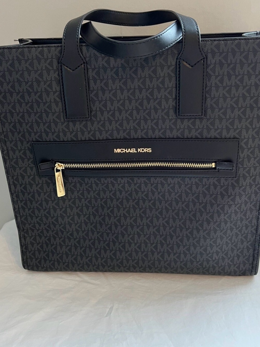 Michael Kors Men's Black Logo Tote Bag with silver Hardware.NWT